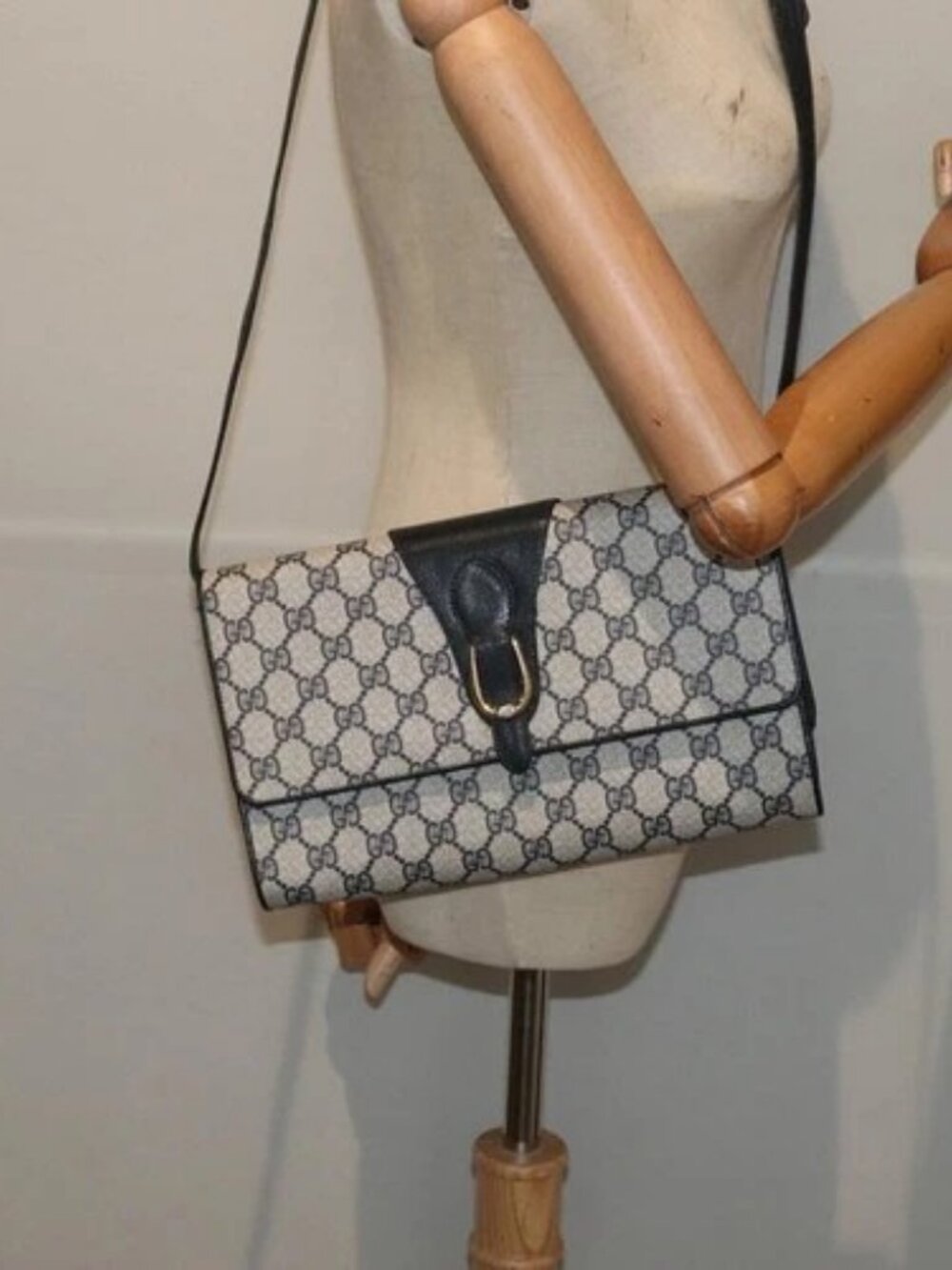 GUCCI GG Supreme Shoulder Bag PVC Leather Navy Gold 94 02 050 Auth ep5428 - Picture 14 of 16
